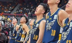 福建男篮迎来大胜，发挥出色，冲劲十足