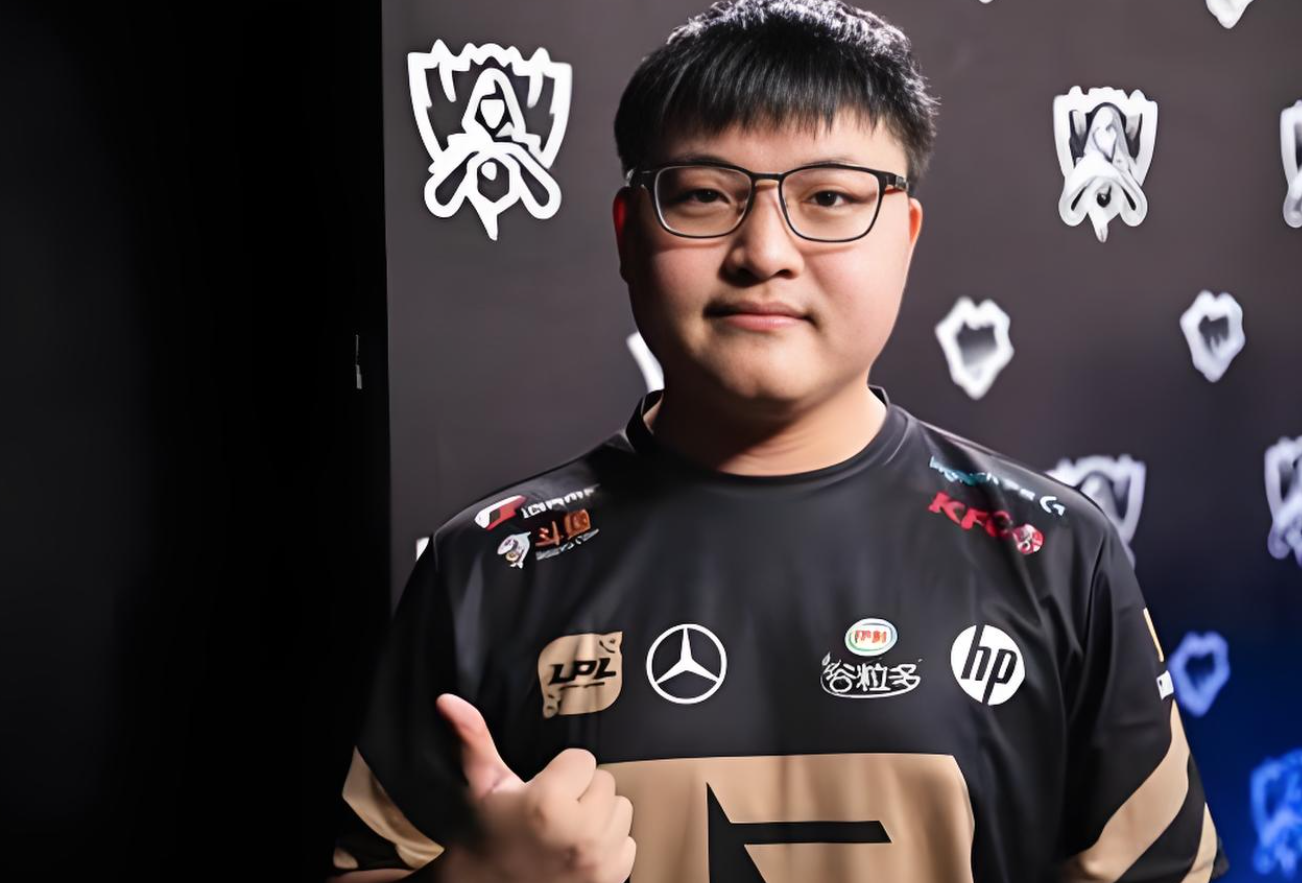 Uzi迎来十五赛季高光表现，篮网球迷沸腾！